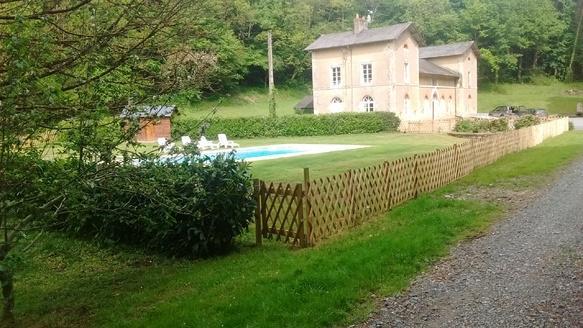 Chateau de la Lucazière Mont-Saint-Jean  Esterno foto