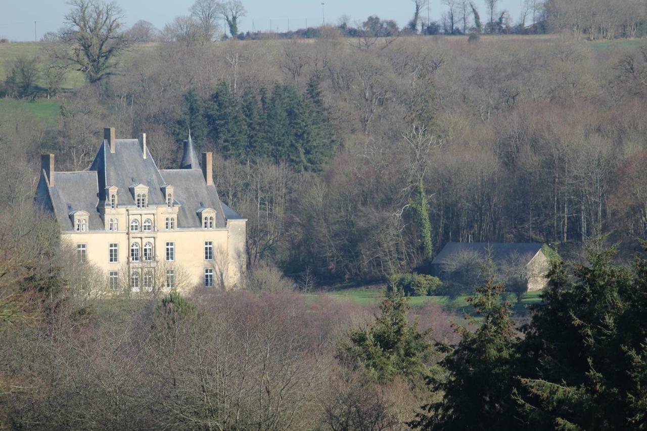 Chateau de la Lucazière Mont-Saint-Jean  Esterno foto